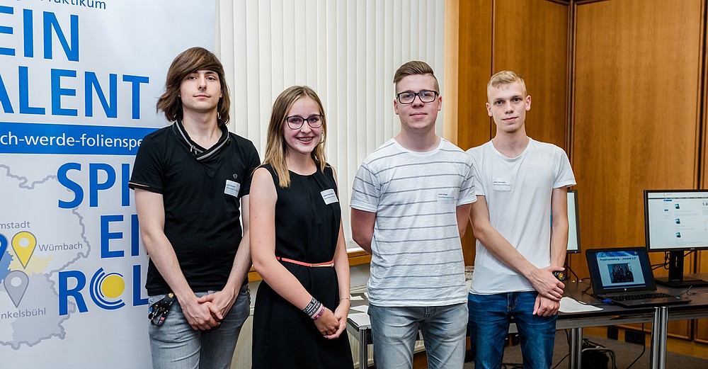Digiscouts_Gruppenbild_Horn_und_Bauer_Offenblende_Svenja_Spitzer
